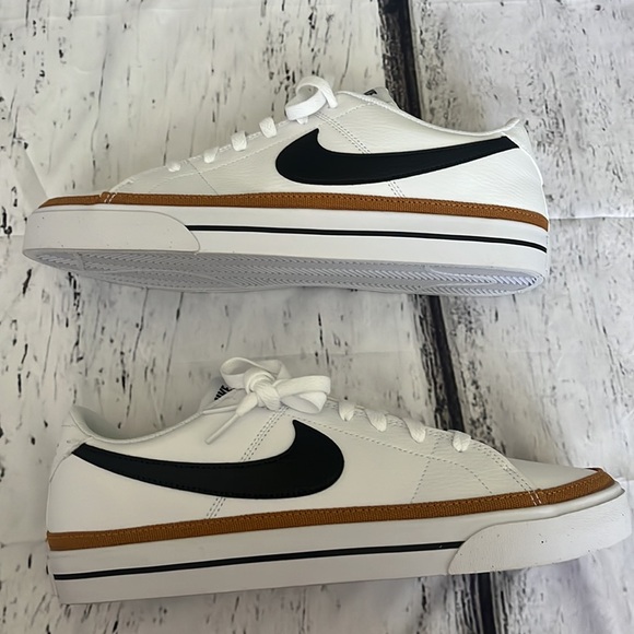 NWOT Nike Court Legacy NN - Picture 2 of 4